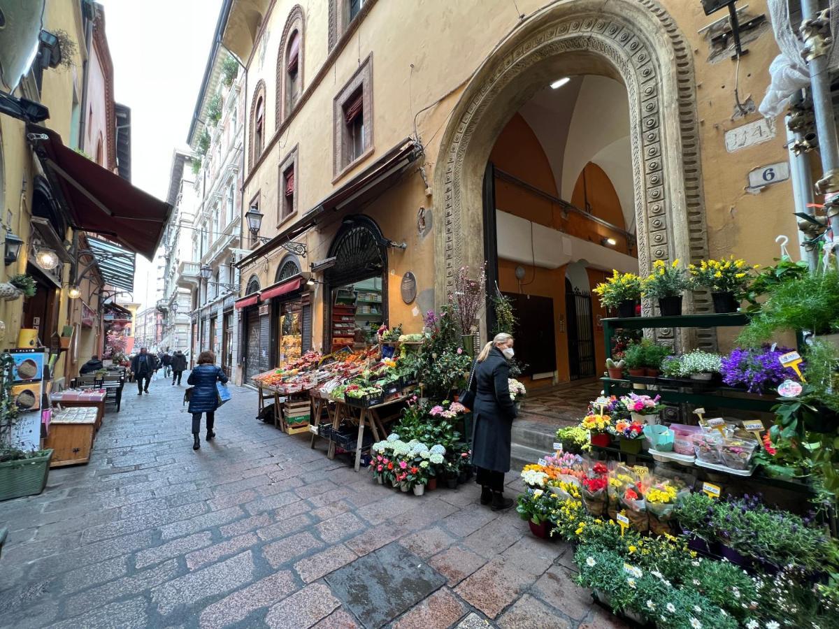 Accanto Alla Piazza Hotell Bologna Exteriör bild